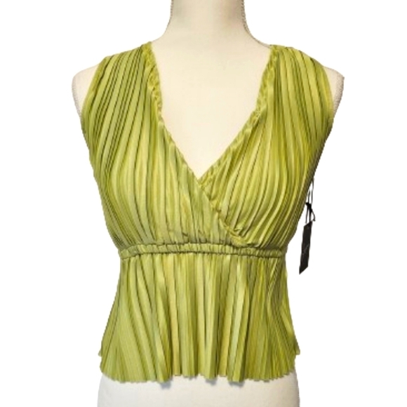 Jopna Lime Sleeveless Pleated Top Women's Size XS NWT - Picture 1 of 8